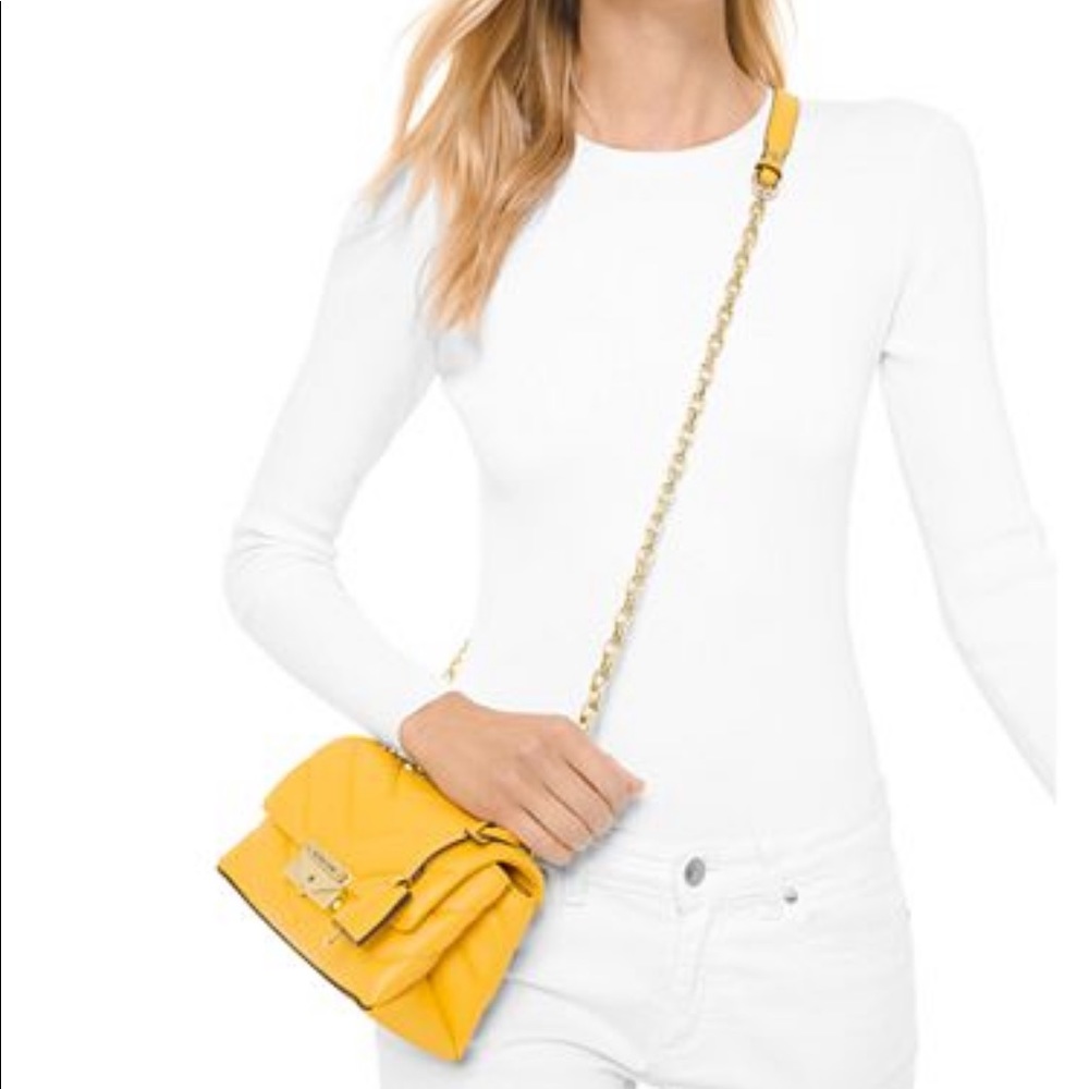 MK Chain Crossbody Leather Purse 💯% authentic